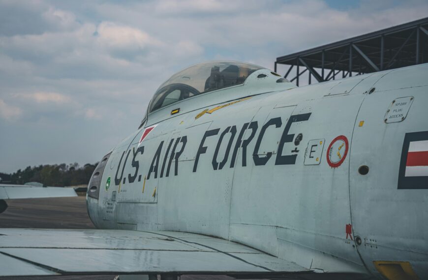 Plane Insanity: Is the US Air Force too old and small to win?