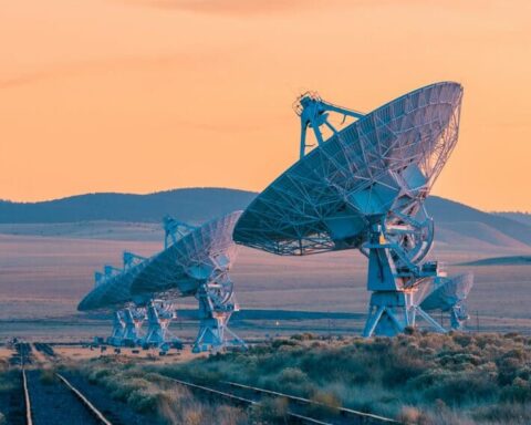 Chinese Shijian-25 and -21 Satellites Execute Close GEO Rendezvous for Refueling Test