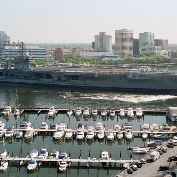 Pentagon Awards B Shipbuilding Contract to Modernize Navy Supply Chain