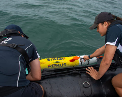 U.S. Navy photo by Mass Communication Specialist 3rd Class Larissa T. Dougherty