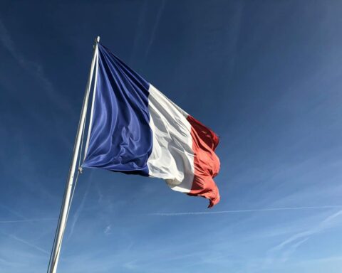 France Seeks Year-End Phase 2 Accord on FCAS as Dassault and Airbus Clash Over Fighter Workshare
