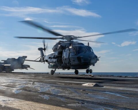 U.S. Navy photo by Mass Communication Specialist Seaman Apprentice Alyssa Joy